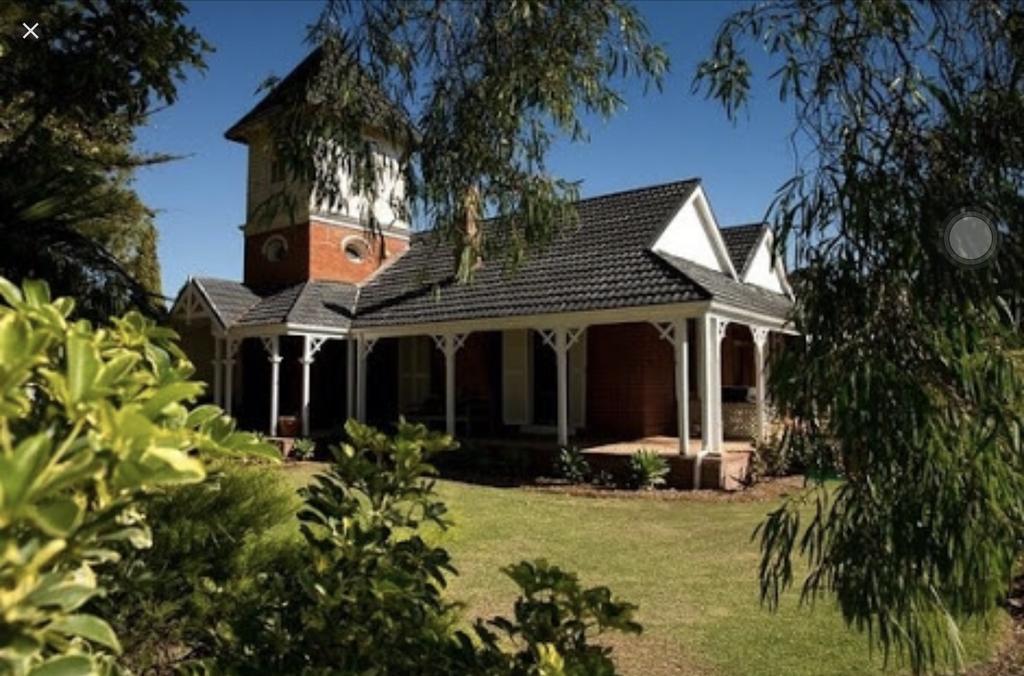 Ithaca 1896 Manor Hotell Busselton Exteriör bild