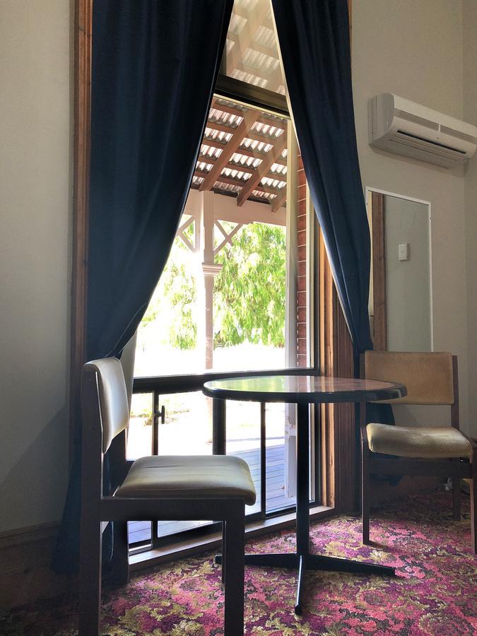 Ithaca 1896 Manor Hotell Busselton Exteriör bild